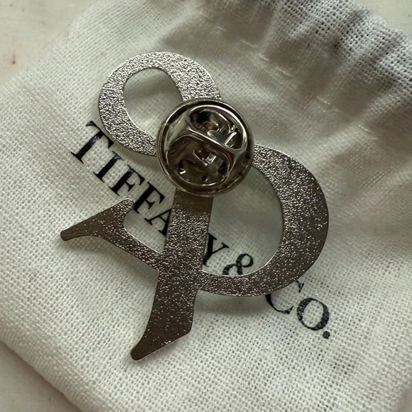 Tiffany & Co. Ampersand Pin - Picture 6 of 7